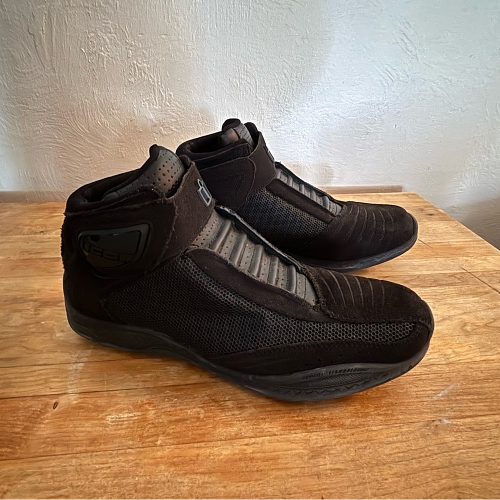 Tarmac ICON Black Mesh High-Top Motorcycle Boots
